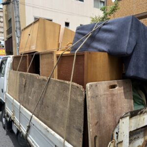 神戸市で空き家解体時に家具を全て処分